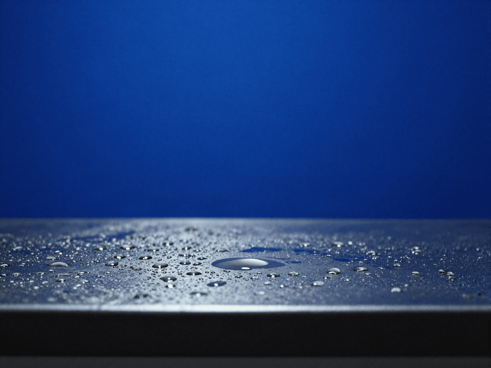 A title called sweat, set at the end of summer — KISS OF LIFE's 'SWEAT'
