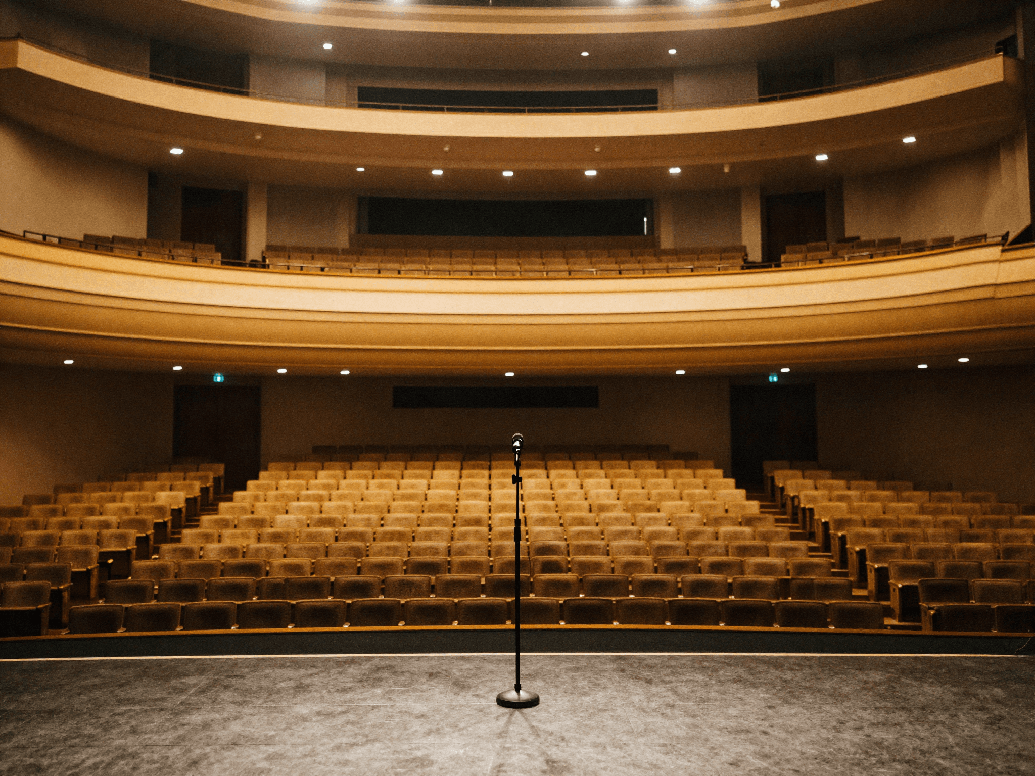 Thirty years, one more time — Kim Jong Kook's Seoul encore