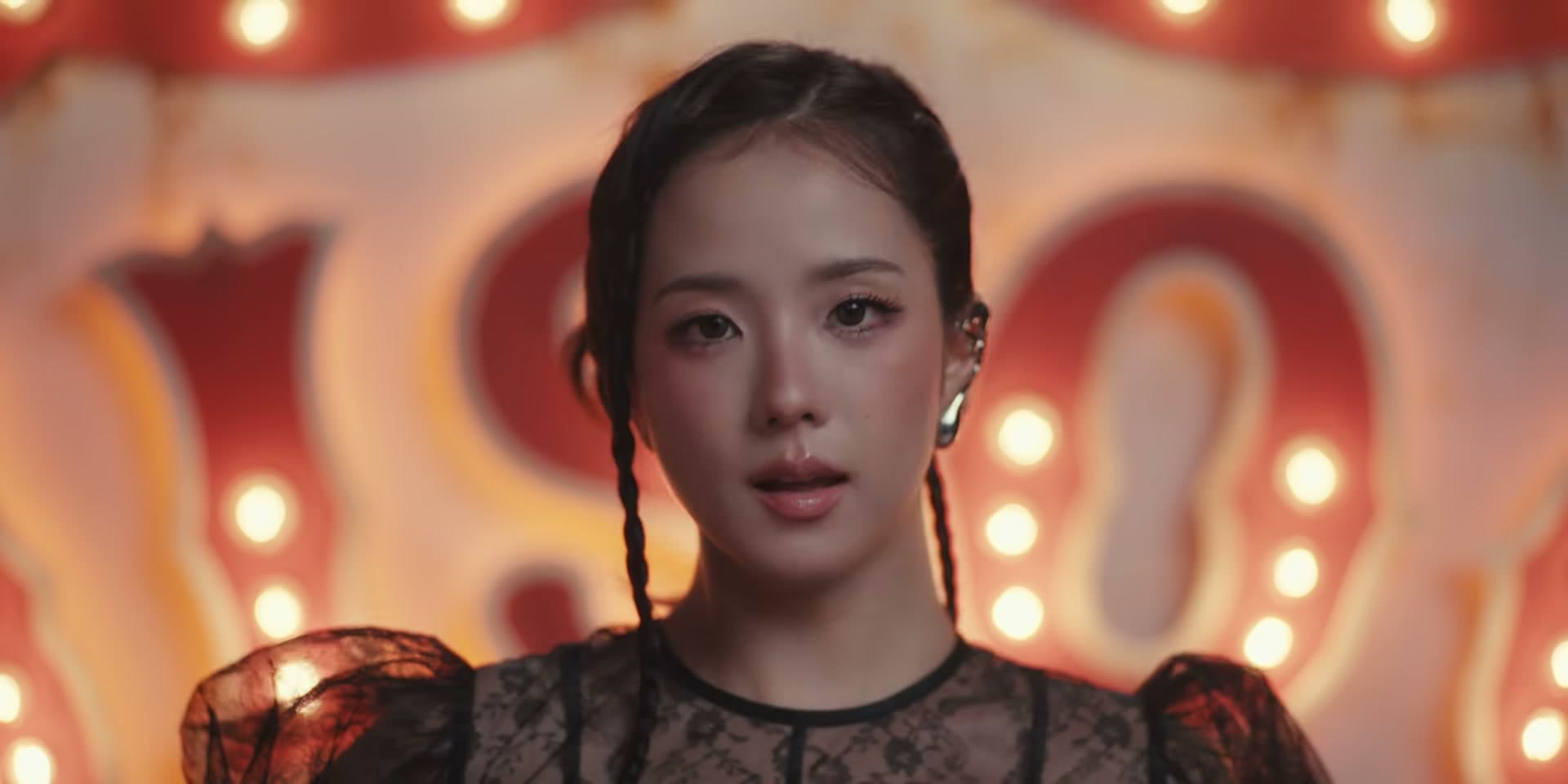 9월에 놓쳤다면, 지금 들을 K-팝 신곡 10곡