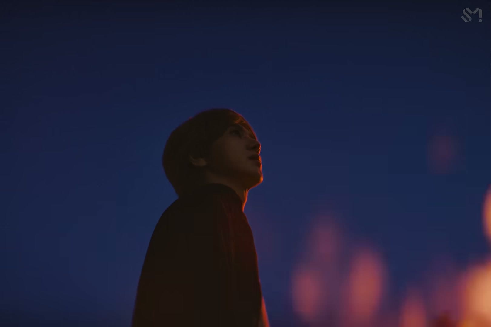 흑백 화면에 2초만 돌아오는 색 — 예성 'Pedazos' 뮤직비디오에서 놓친 일곱 가지