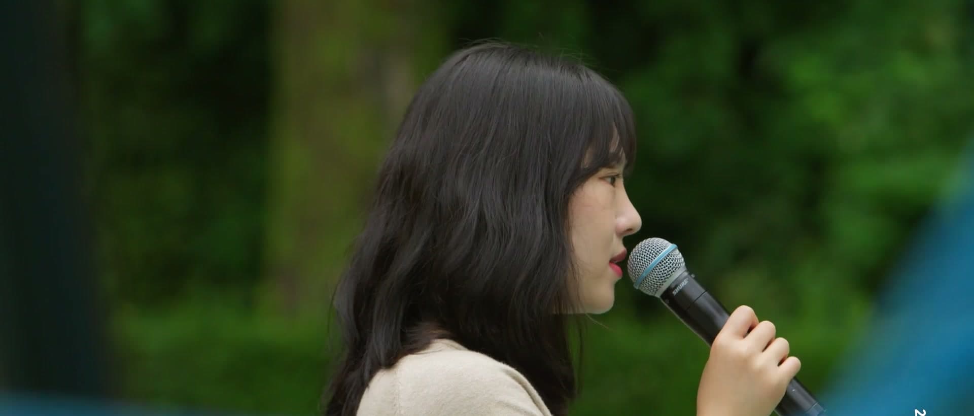 그날 만나지 않았더라면, 영롱이 노란 미끄럼틀 앞에서 밴드와 부른 사랑 노래 네 곡